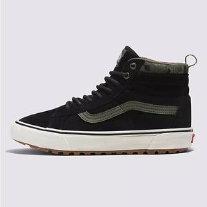 Womens Vans SK8-Hi MTE size 7